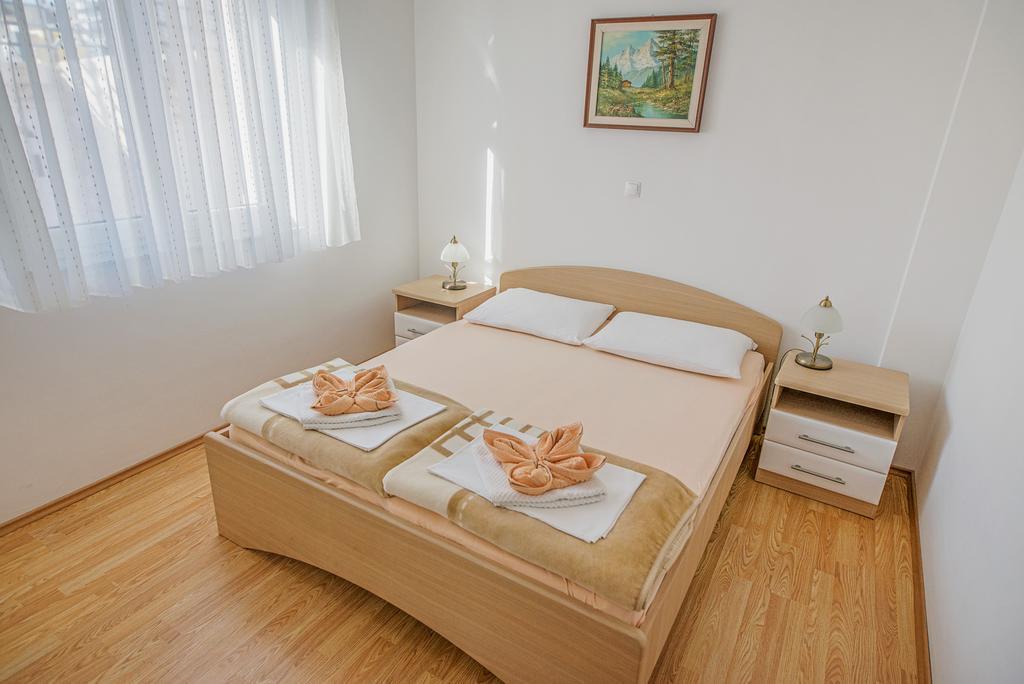 Apartments Mia Baška Eksteriør billede